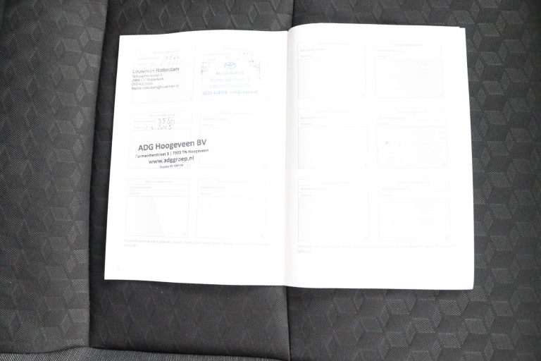 Toyota Yaris - 1.5 Hybrid Dynamic 26