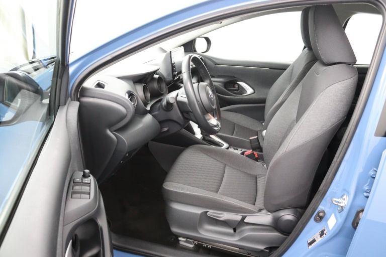 Toyota Yaris - 1.5 Hybrid Dynamic 9