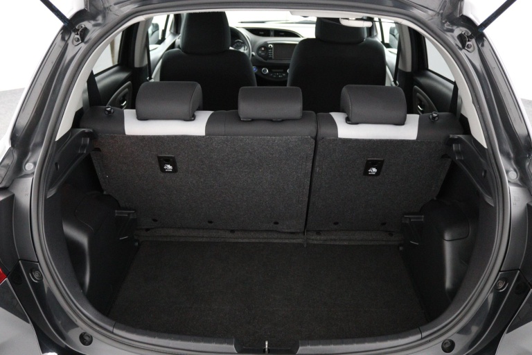 Toyota Yaris - 1.5 Hybrid Dynamic 23