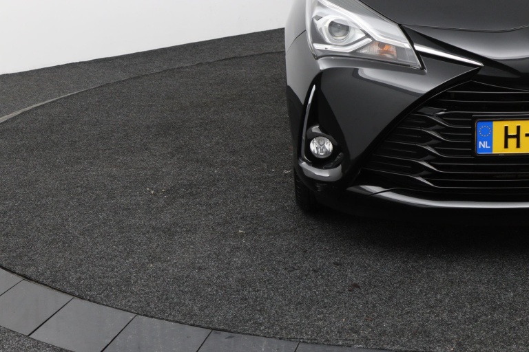 Toyota Yaris - 1.5 Hybrid Dynamic 35
