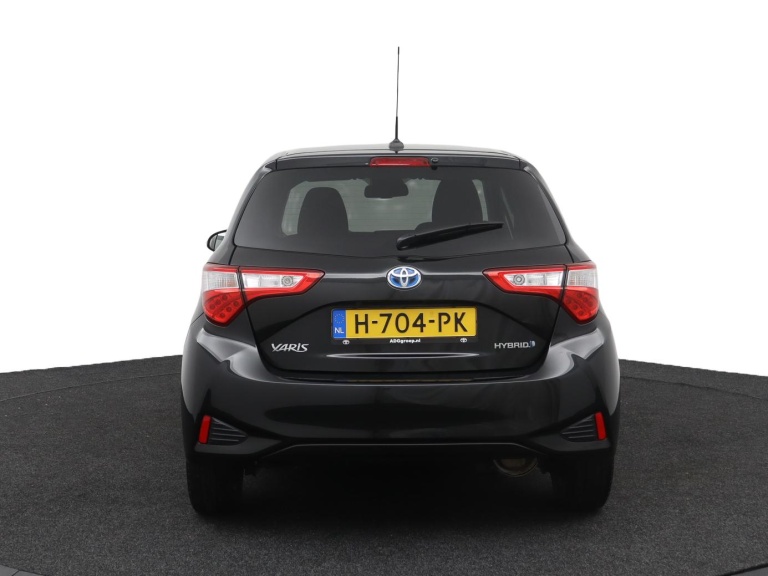 Toyota Yaris - 1.5 Hybrid Dynamic 43