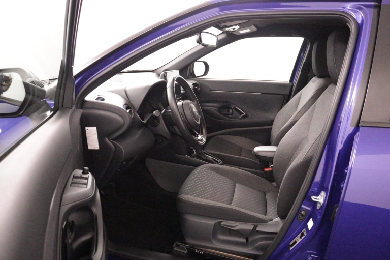 Toyota Yaris Cross - 1.5 Hybrid 115 First Edition 17