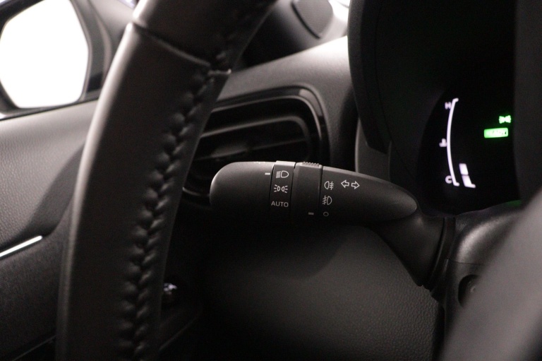 Toyota Yaris Cross - 1.5 Hybrid 115 First Edition 31