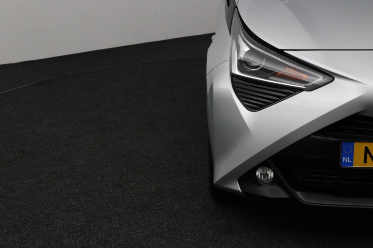 Toyota Aygo - 1.0 VVT-i x-joy cabrio 34