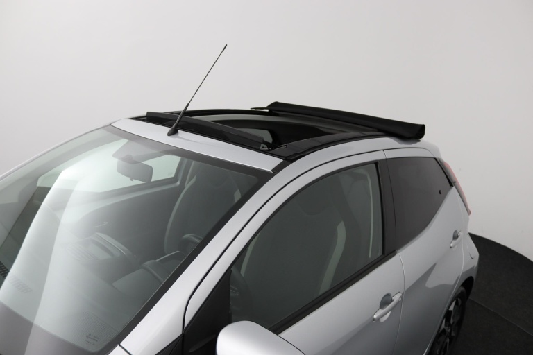 Toyota Aygo - 1.0 VVT-i x-joy cabrio 35