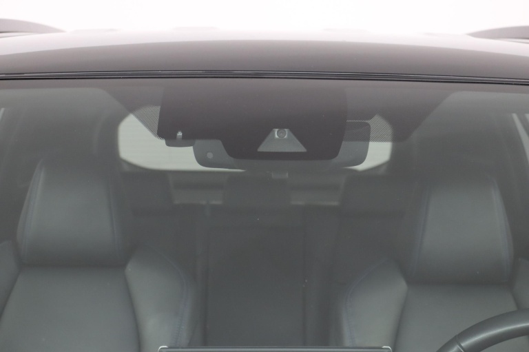 Toyota RAV4 - 2.5 Hybrid Bi-Tone 39