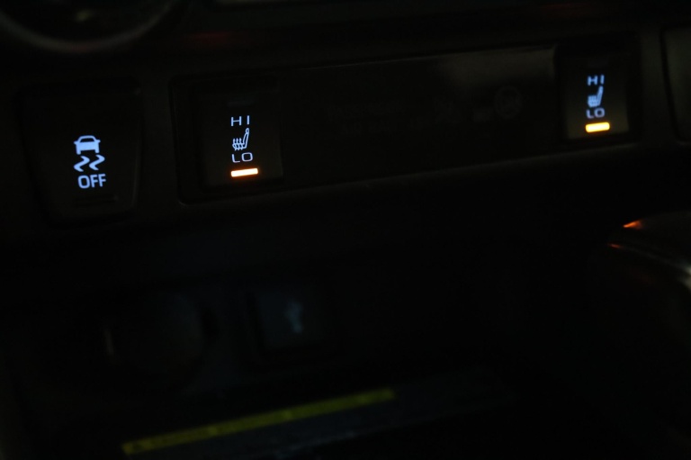 Toyota RAV4 - 2.5 Hybrid Bi-Tone 63