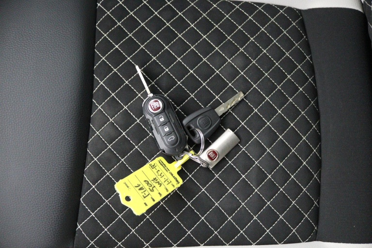 Fiat 500 - 1.2 Star 8