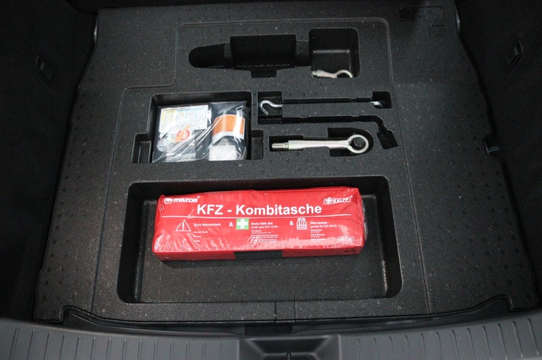 Mazda CX-30 - 2.0 e-SkyActiv-G M Hybrid Prime-line 31