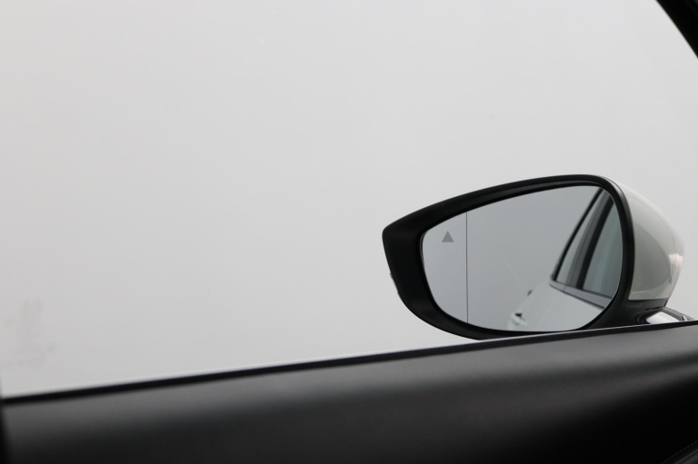 Mazda CX-30 - 2.0 e-SkyActiv-G M Hybrid Prime-line 44