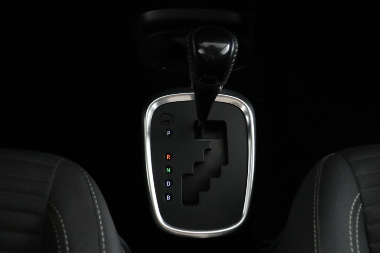 Toyota Yaris - 1.5 Hybrid Dynamic 26