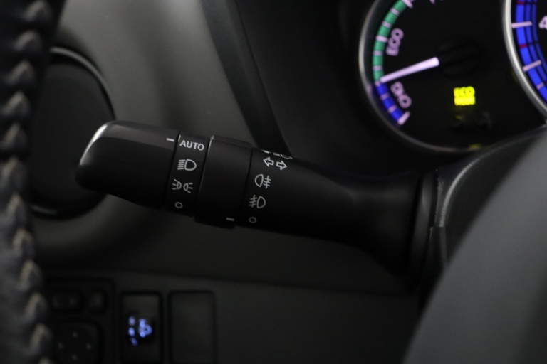 Toyota Yaris - 1.5 Hybrid Dynamic 29