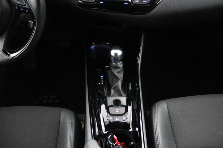 Toyota C-HR - 2.0 Hybrid Style 26