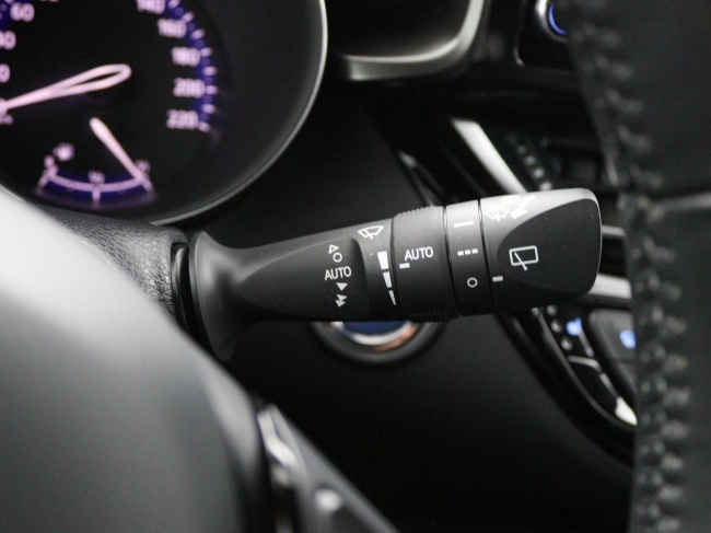 Toyota C-HR - 2.0 Hybrid Style