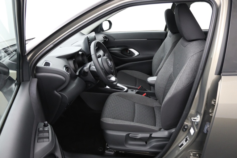 Toyota Yaris Cross - 1.5 Hybrid 17