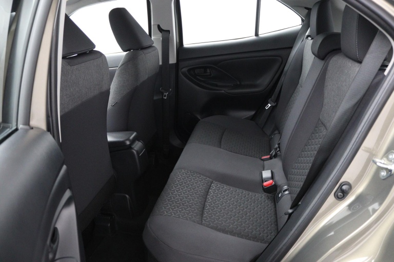 Toyota Yaris Cross - 1.5 Hybrid 18