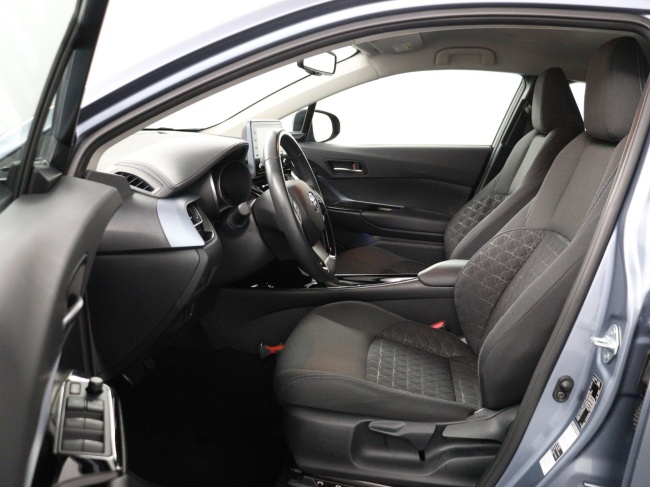 Toyota C-HR - 1.8 Hybrid Dynamic
