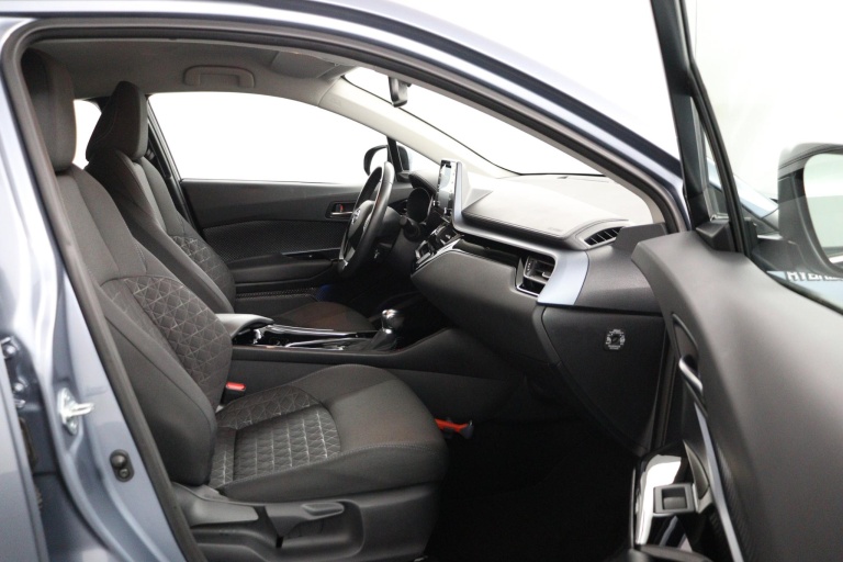Toyota C-HR - 1.8 Hybrid Dynamic 21