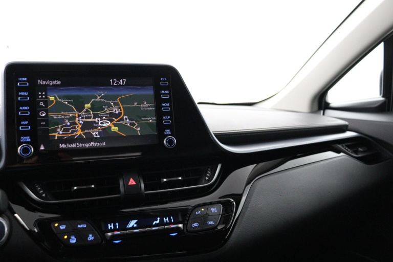 Toyota C-HR - 1.8 Hybrid Dynamic 27