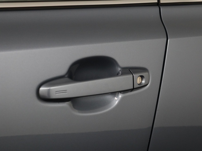 Toyota C-HR - 1.8 Hybrid Dynamic