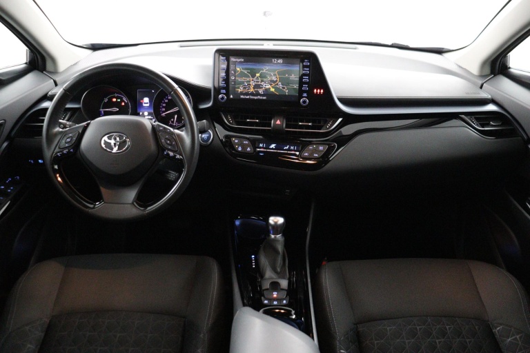 Toyota C-HR - 1.8 Hybrid Dynamic 4