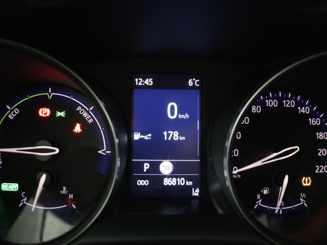 Toyota C-HR - 1.8 Hybrid Dynamic