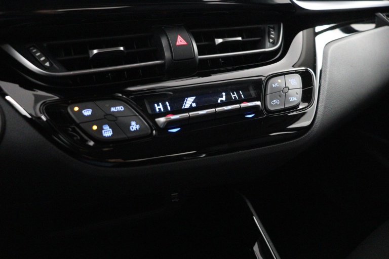 Toyota C-HR - 1.8 Hybrid Dynamic 7