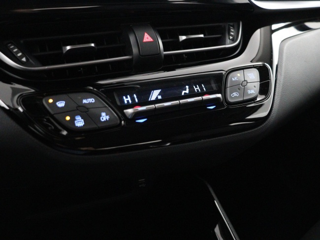 Toyota C-HR - 1.8 Hybrid Dynamic