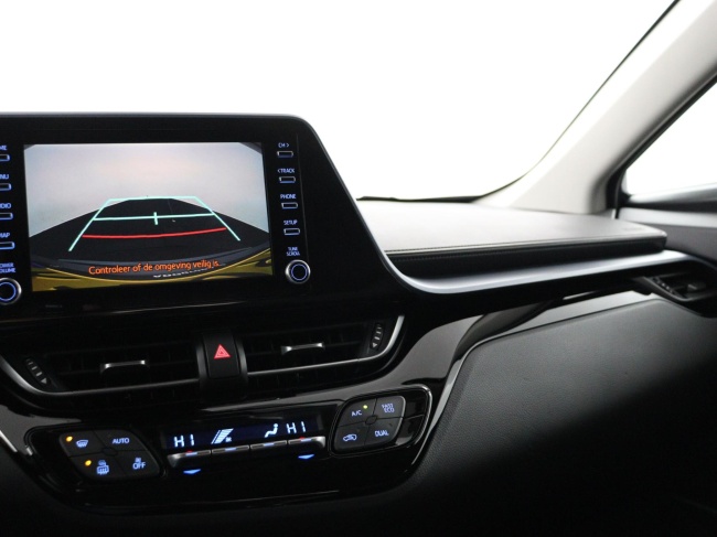 Toyota C-HR - 1.8 Hybrid Dynamic