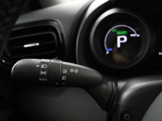 Toyota Yaris - 1.5 Hybrid TeamNL