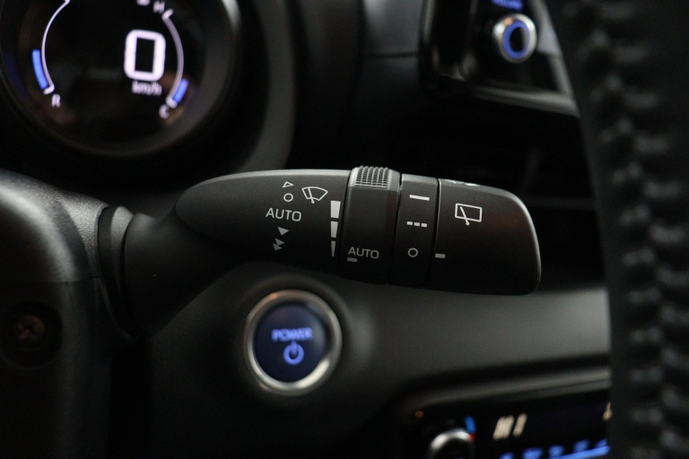 Toyota Yaris - 1.5 Hybrid TeamNL 30