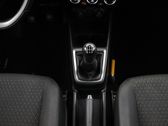 Suzuki Swift - 1.2 Stijl Smart Hybrid