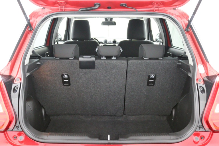 Suzuki Swift - 1.2 Stijl Smart Hybrid 30