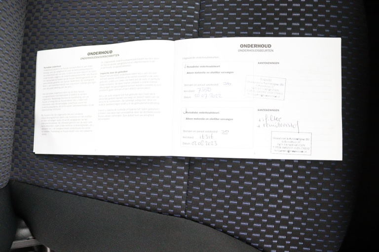 Suzuki Ignis - 1.2 Smart Hybrid Select 26