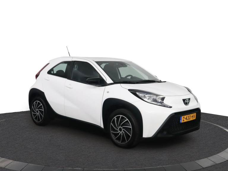 Toyota Aygo X - 1.0 VVT-i MT Play 14