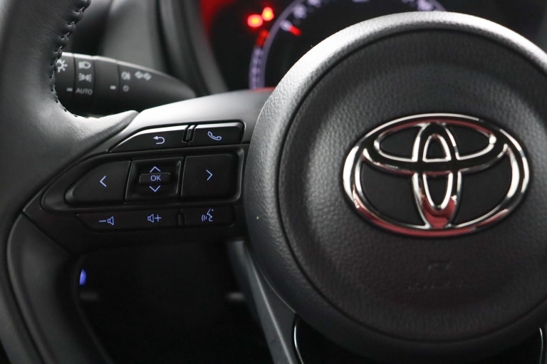 Toyota Aygo X - 1.0 VVT-i MT Play 19