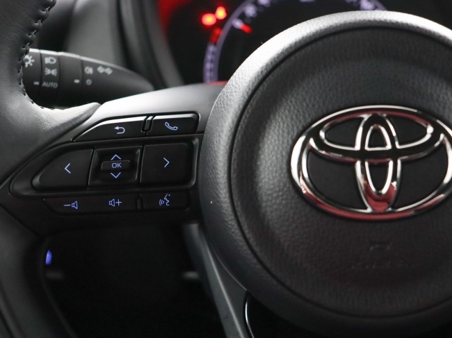 Toyota Aygo X - 1.0 VVT-i MT Play