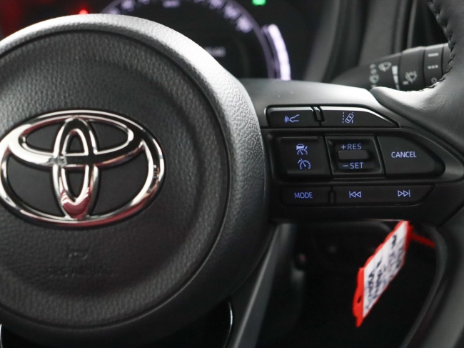 Toyota Aygo X - 1.0 VVT-i MT Play