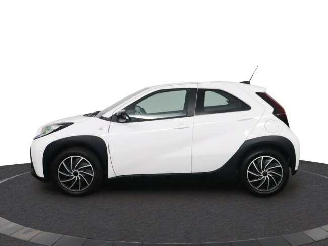 Toyota Aygo X - 1.0 VVT-i MT Play