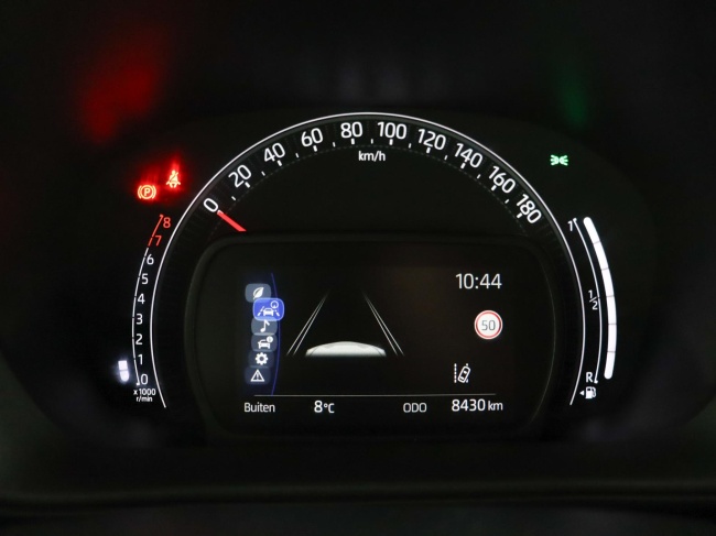 Toyota Aygo X - 1.0 VVT-i MT Play