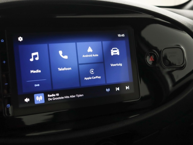 Toyota Aygo X - 1.0 VVT-i MT Play