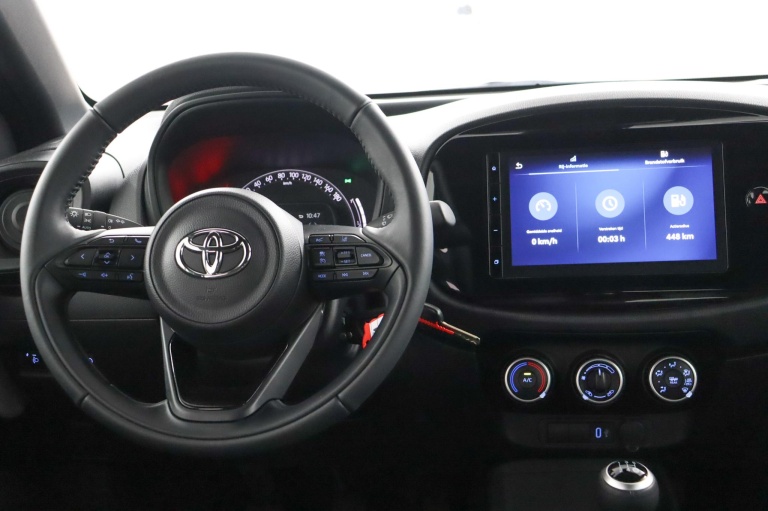 Toyota Aygo X - 1.0 VVT-i MT Play 51