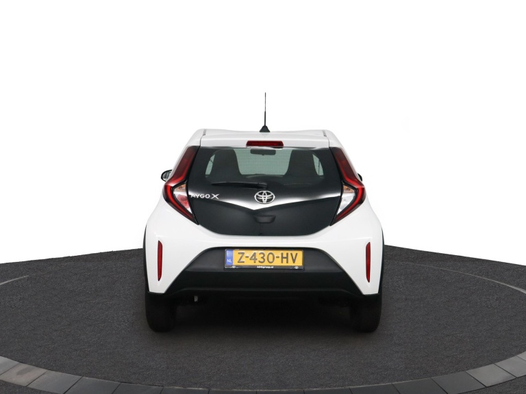 Toyota Aygo X - 1.0 VVT-i MT Play 53
