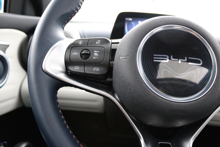 BYD ATTO 3 - Comfort 60 kWh 15