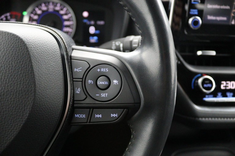 Toyota Corolla Touring Sports - 1.8 Hybrid 21