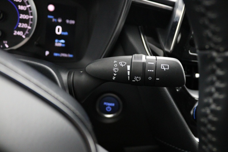 Toyota Corolla Touring Sports - 1.8 Hybrid 31