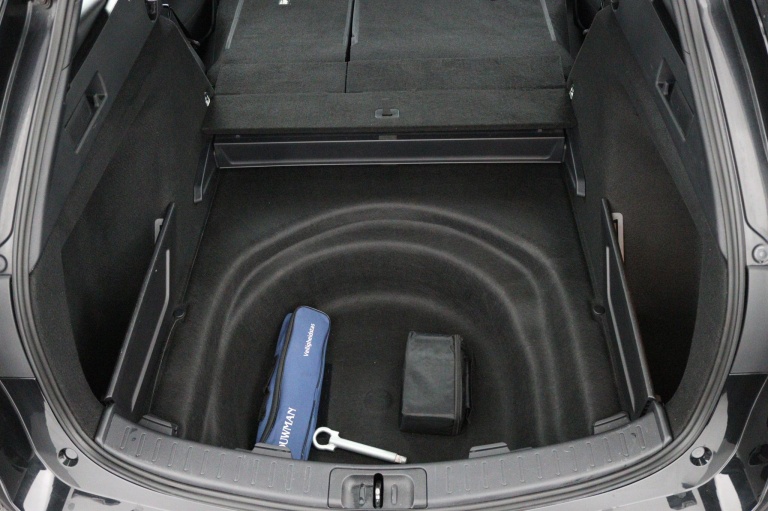 Toyota Corolla Touring Sports - 1.8 Hybrid 33