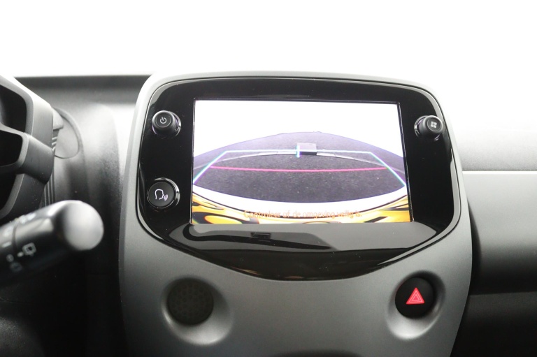 Toyota Aygo - 1.0 VVT-i x-joy 14