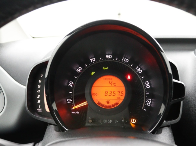 Toyota Aygo - 1.0 VVT-i x-joy