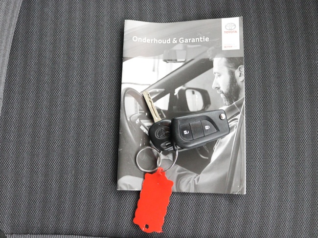 Toyota Aygo - 1.0 VVT-i x-joy